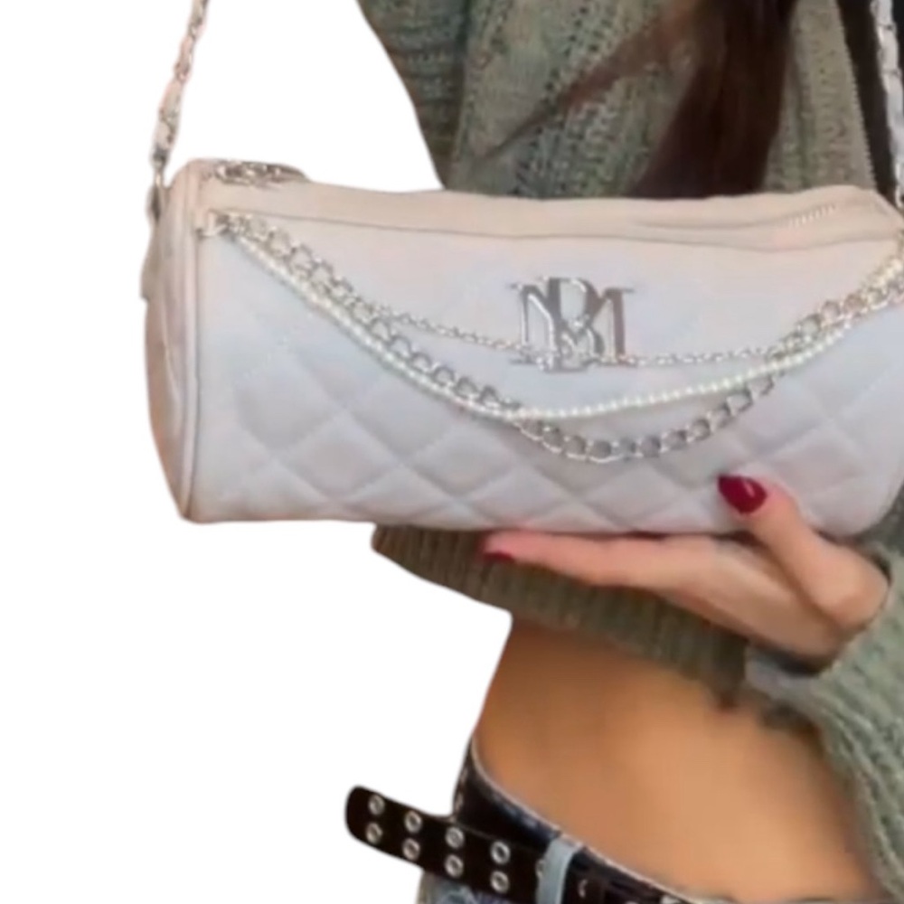 Badgley Mischka Cream Quilted Crossbody - Picture 1 of 1